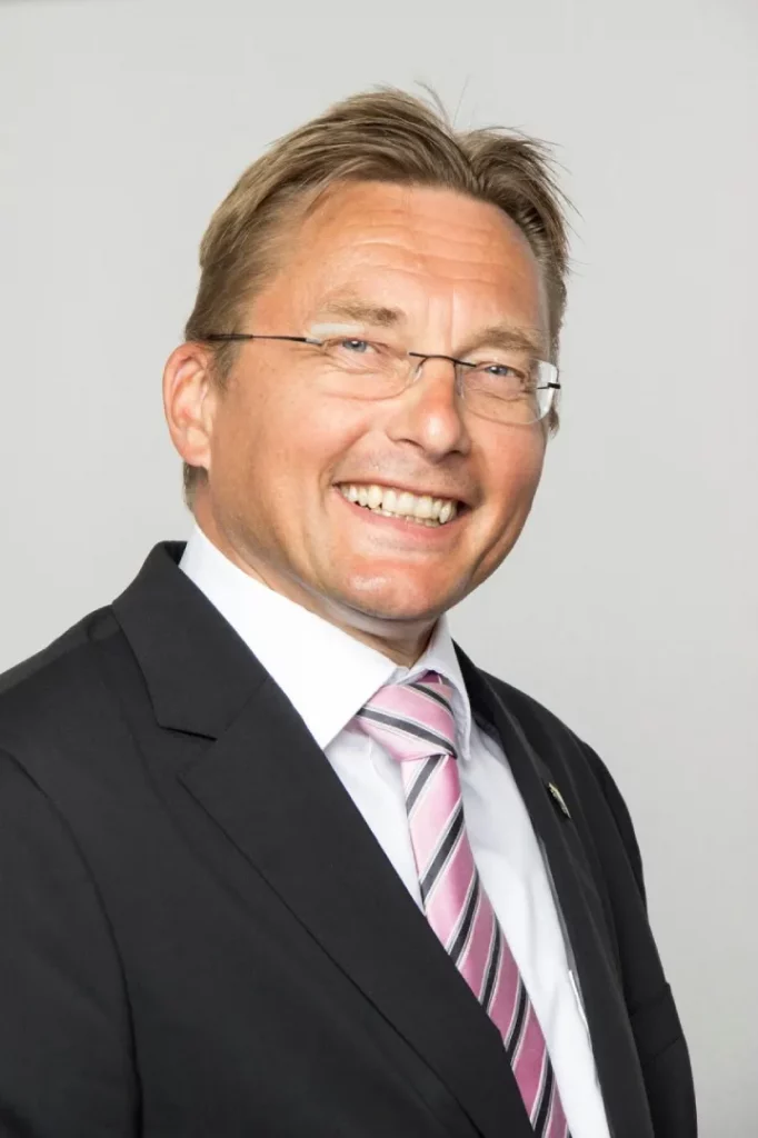Prof. Dr. Hellberg Porträt